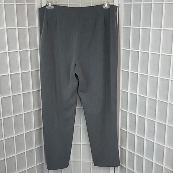 Gray Slacks Hearts of palm 🌴 - Picture 5 of 10